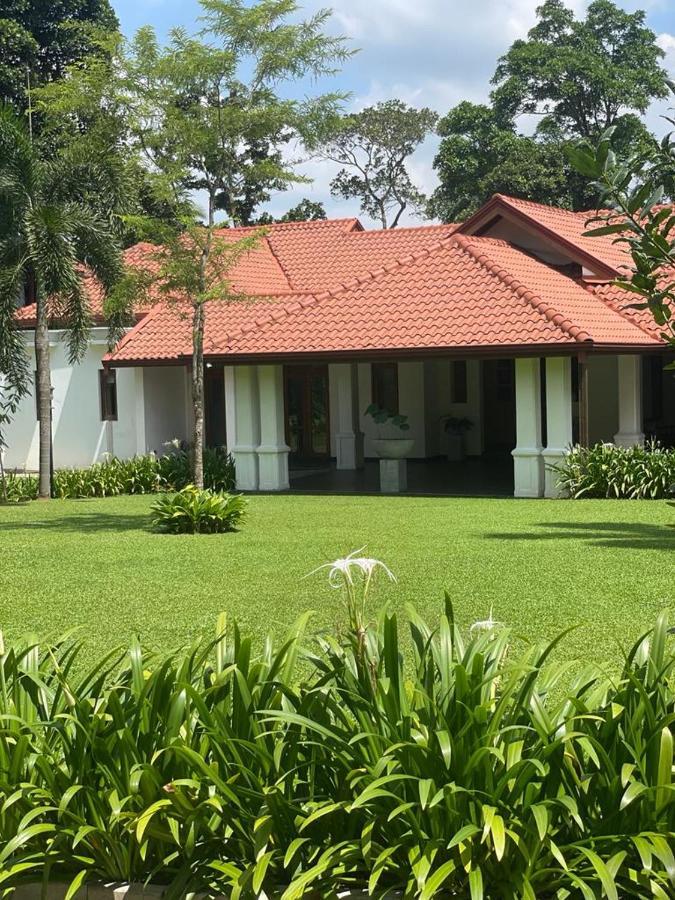 Villa Crystals Malabe Ngoại thất bức ảnh