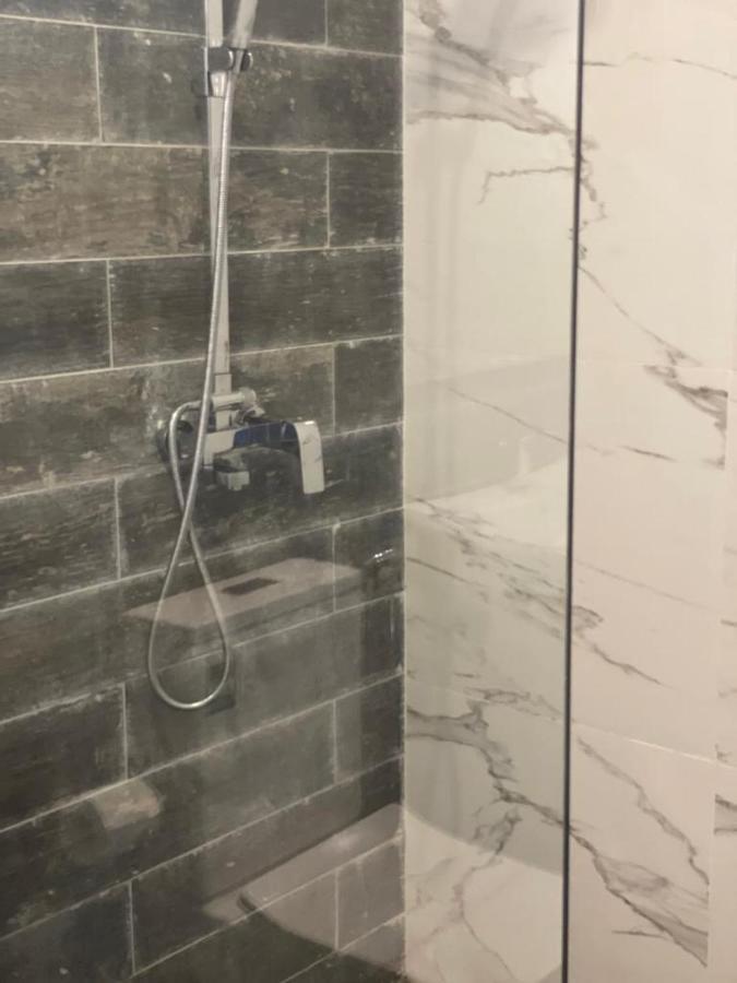 Villa Crystals Malabe Ngoại thất bức ảnh