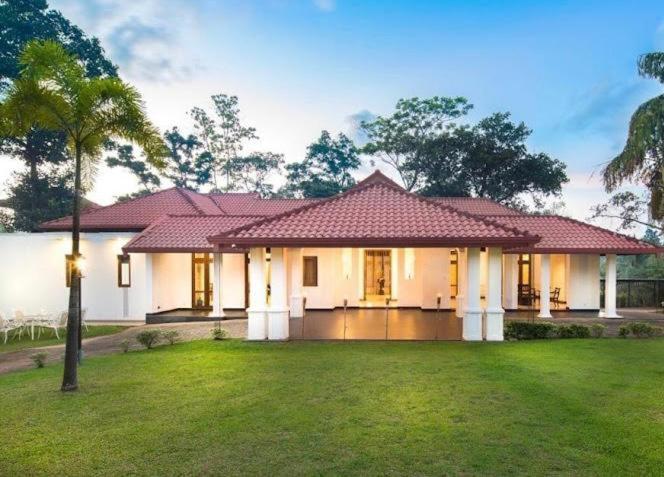 Villa Crystals Malabe Ngoại thất bức ảnh